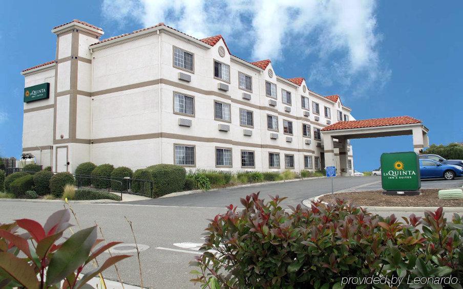 La Quinta By Wyndham Davis Hotel Buitenkant foto